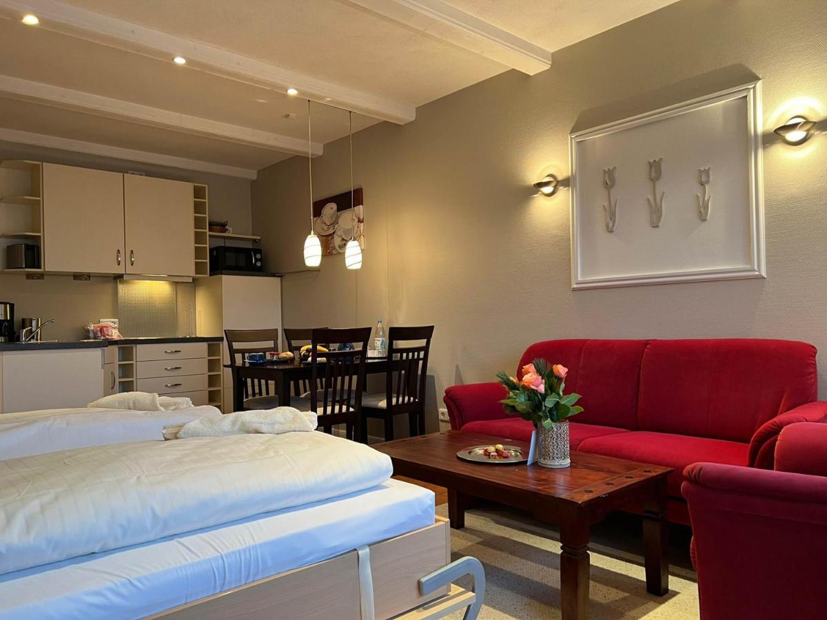 Robbe Apartment *